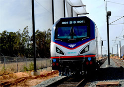 Presentada la primera locomotora �Amtrak Cities Sprinter�