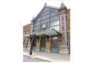Comienzan las obras de rehabilitaci�n de la fachada y el vest�bulo de la estaci�n hist�rica de Almer�a
