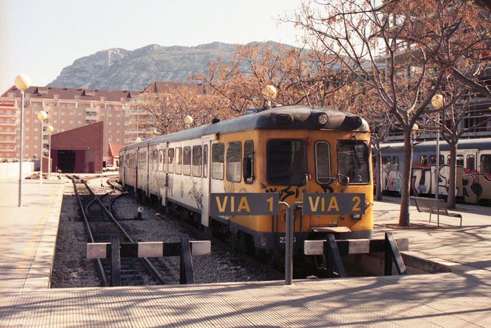 Ferrocarrils de la Generalitat Valenciana ha recuperado el antiguo emplazamiento de la estacin del trenet de la Marina en Dnia. Foto Juanjo Olaizola Elordi
