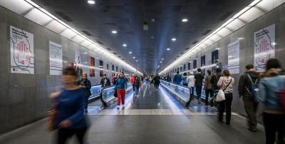 Transportes Metropolitanos de Barcelona colabora en una exposicin fotogrfica contra la violencia machista