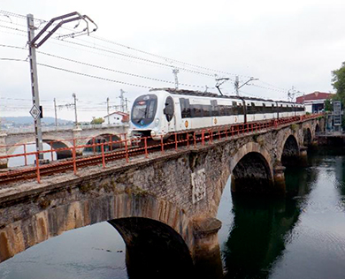 ETS adjudica las obras de rehabilitaci�n del puente internacional de Ir�n del Topo