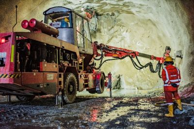T�nel de Amag� del proyecto Autopista Conexi�n Pac�fico 1. Unidad Funcional 2 y Unidad Funcional 3 en Colombia.