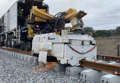 Soldadura el�ctrica de carril y fijaciones el�sticas
