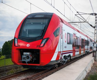TRENES DE CERCAN�AS DE GRAN CAPACIDAD