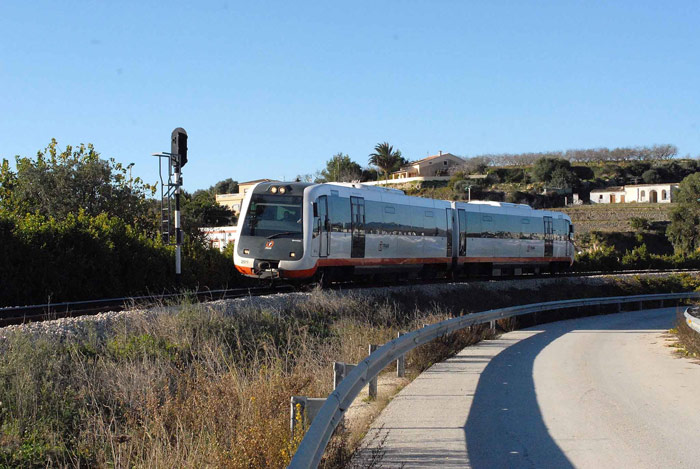 TRAM Alicante: Serie 2.500 ( Antigua serie 2.300, renovadas) Tren di�sel de Man en circulaci�n desde 2005-2006 (6 unidades L-9)