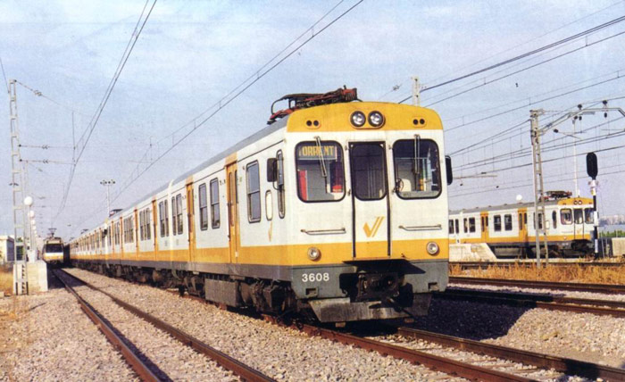 Metrovalencia. Trenes fuera de circulaci�n: Babcok Wilcox: Tren el�ctrico que circul� en FGV entre 1-1-87 y 2008