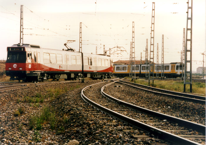 Metrovalencia. Trenes fuera de circulaci�n: UTA (Metro en superficie)