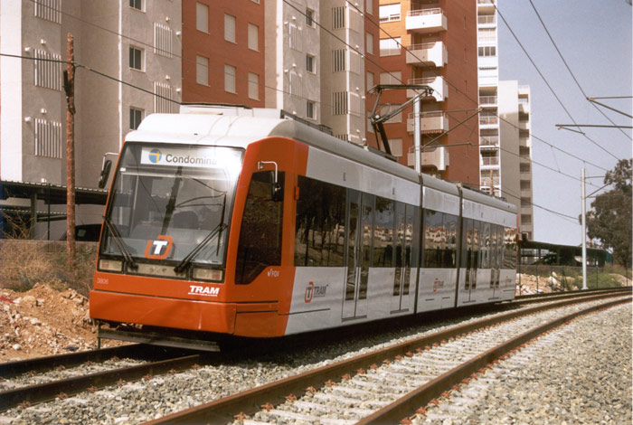 TRAM Alicante. Trenes fuera de circulaci�n.Serie 3.800.- Tranv�a el�ctrico de Siemens que circularon en el TRAM desde 2003 a 2007