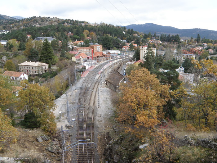 Salida de v�as de ancho ib�rico desde Cercedilla hacia Segovia