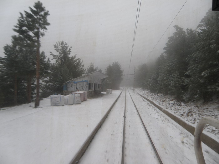 Paso del tren por el apeadero de Vaquerizas