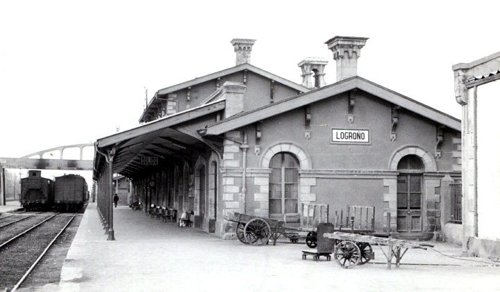 Vista de los andenes de la primera estaci�n de Logro�o. Fotograf�a de Juan Bautista Cabrera