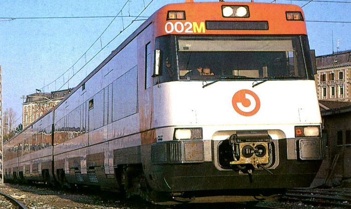 Unidades 447 de cercan�as en pruebas a finales de 1992.