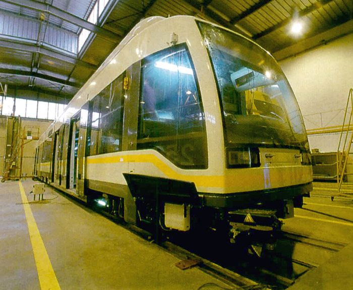 Empiezan en 1993 las pruebas en v�a de los dos primeros tranv�as de Valencia.