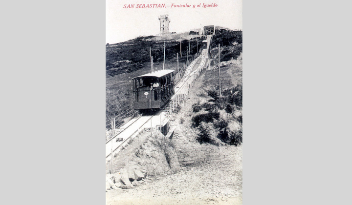 Vistas del funicular de Igueldo en sus primeros aos de servicio.