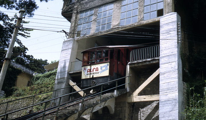 Fotograf�a del funicular de Igueldo tomadas en 1968 por el franc�s Jean-Henry Manara.