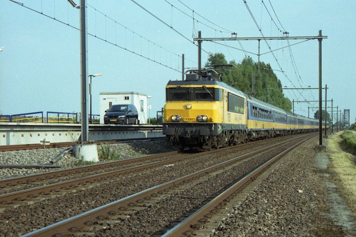En los ferrocarriles holandeses se circula por la derecha. Fotograf�a de Juanjo Olaizola Elordi