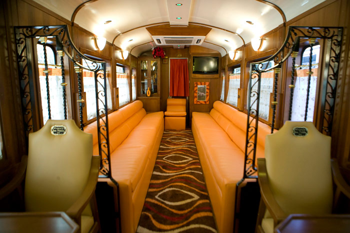 Coche tertulia, uno de los espacios m�s agradables del tren