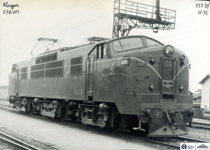 1972. Locomotora elctrica 278.001 de la serie 278, ex serie 7800 denominada Panchorga. (1972). Foto Justo  Arenillas. Archivo Histrico Ferroviario.