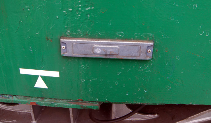Baliza de idenfiticaci�n por RFID de  un vag�n del tren, dispuesta en el lateral