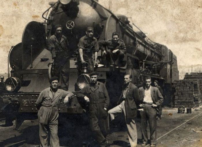 A�o 1952.  Personal ferroviario del dep�sito de la estaci�n de Madrid - Delicias
