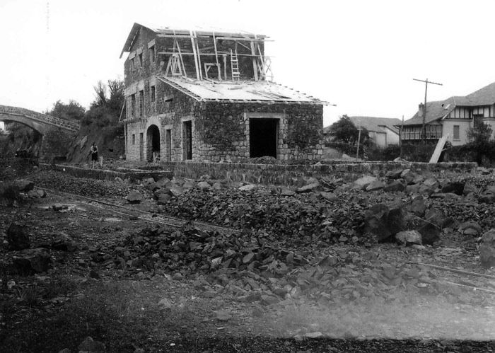 Obras de construcci�n de la estaci�n de Mundaka