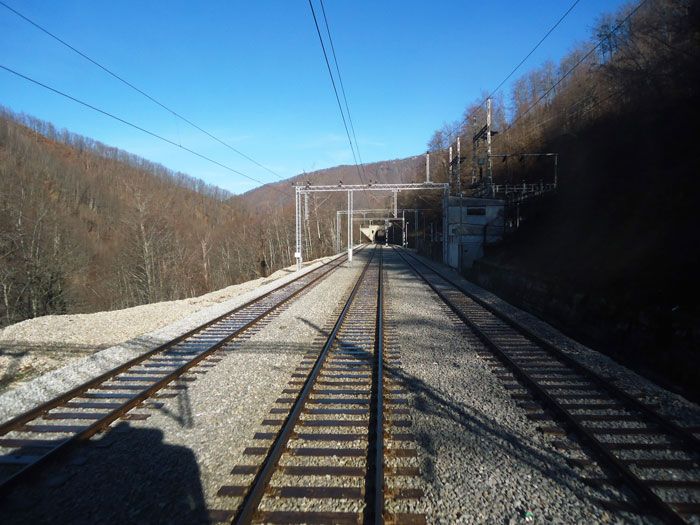 V�as renovadas recientemente en la estaci�n de Trebesica.