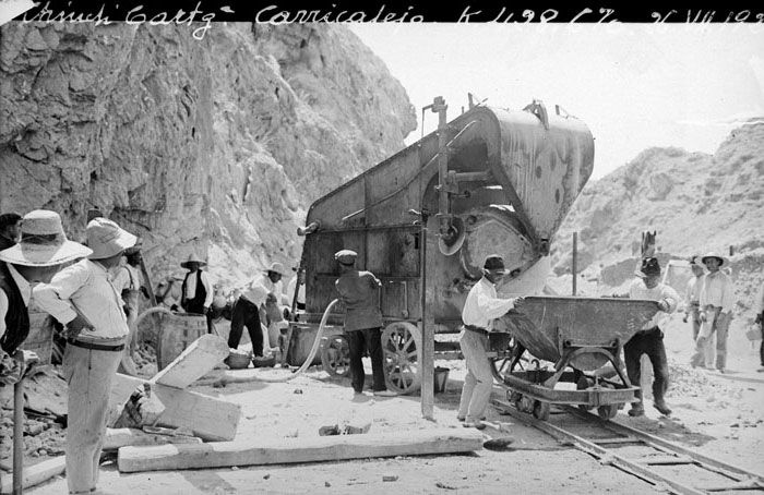 Trabajadores de V�a y Obras en una imagen tomada en 1924. Foto Archivo Hist�rico Ferroviario