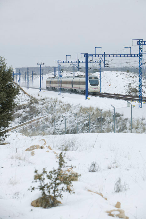 Tren AVE en la l�nea de alta velocidad Madrid-Barcelona